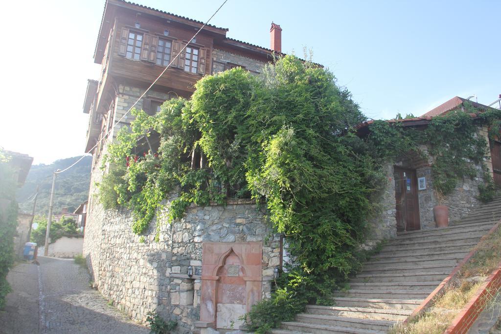Altin Cesmeli Konak Altınoluk Exteriör bild